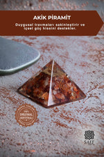 Akik Piramit