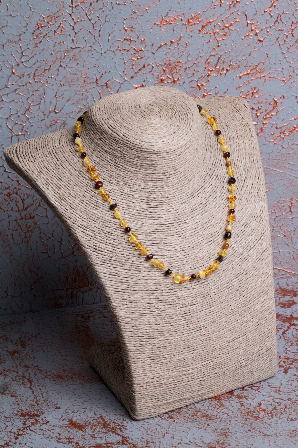 Bebek Kehribar Kolye