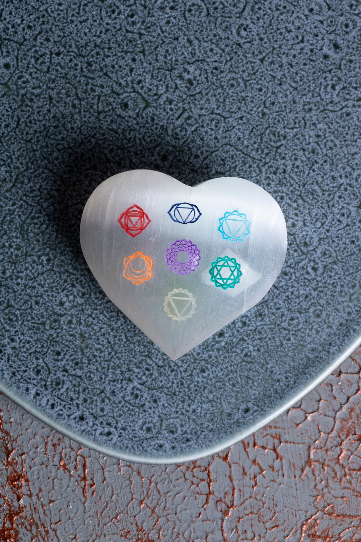 Çakra Sembollü Kalp Selenit Obje
