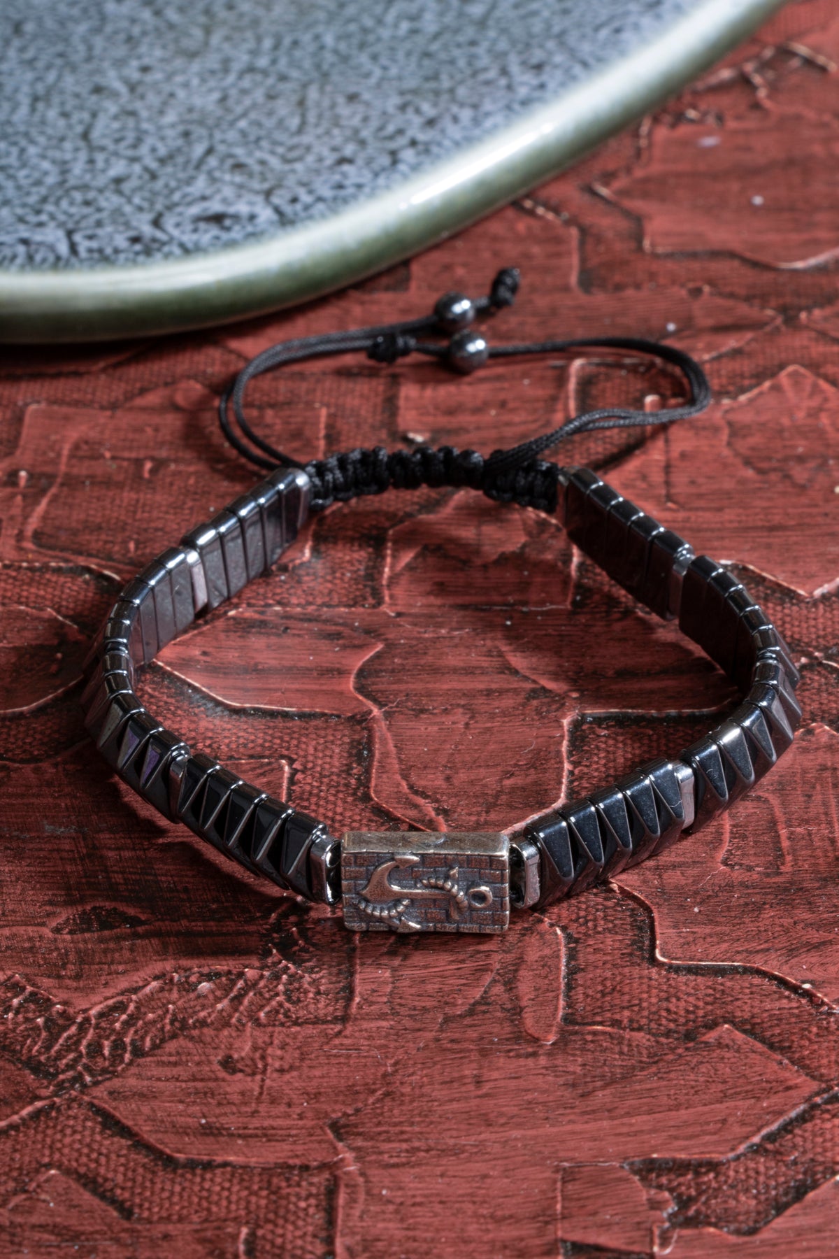 Çapa Gümüş Aparatlı Hematit Doğal Taş Makrome Bileklik