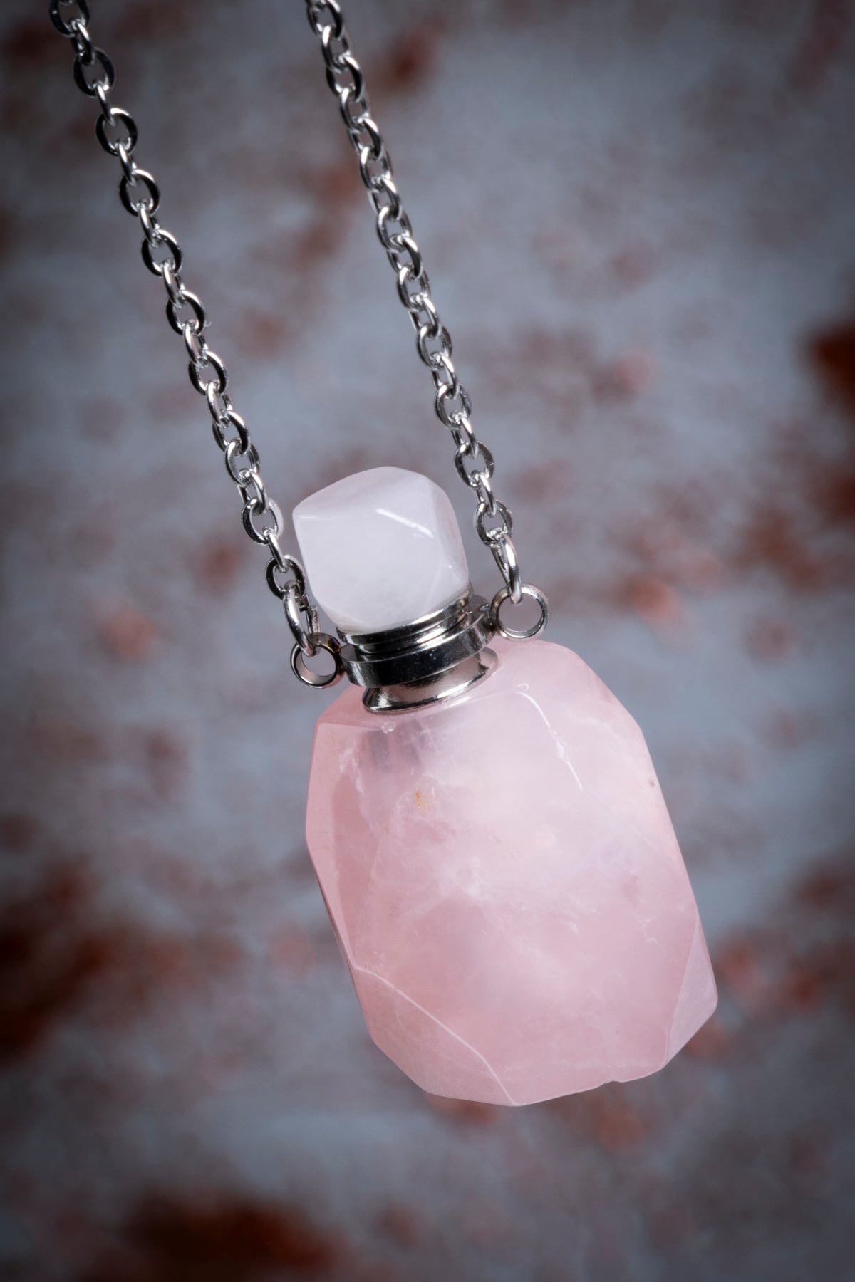 Fasetli Kesim Pembe Kuvars Zincirli Esans Şişesi Kolye