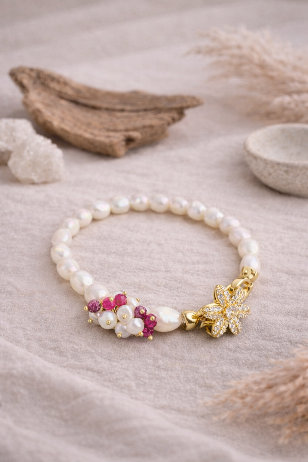 Gümüş Detaylı İnci &amp; Yakut Zirkon kilitli Bileklik