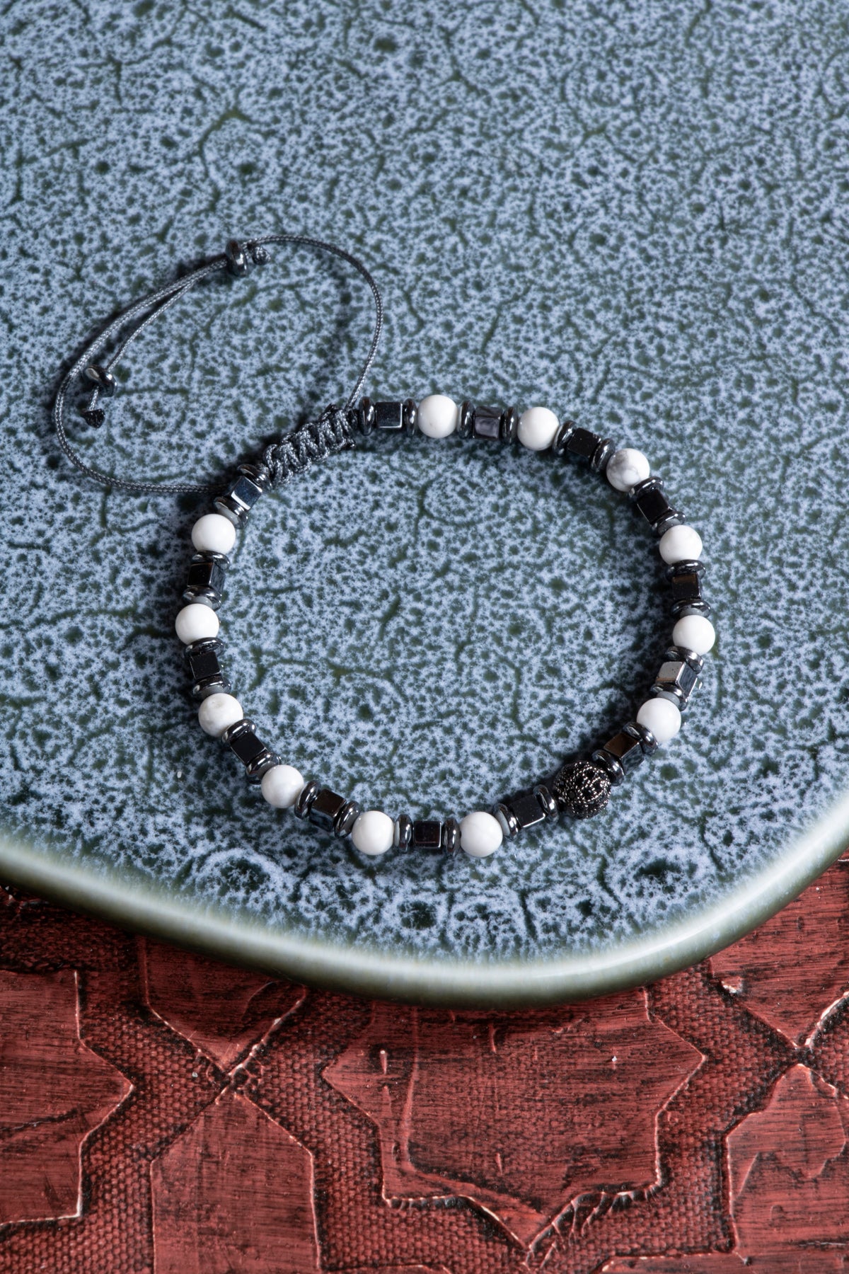 Havlit &amp; Hematit &amp; Zirkon Aparat Doğal Taş Makrome Bileklik