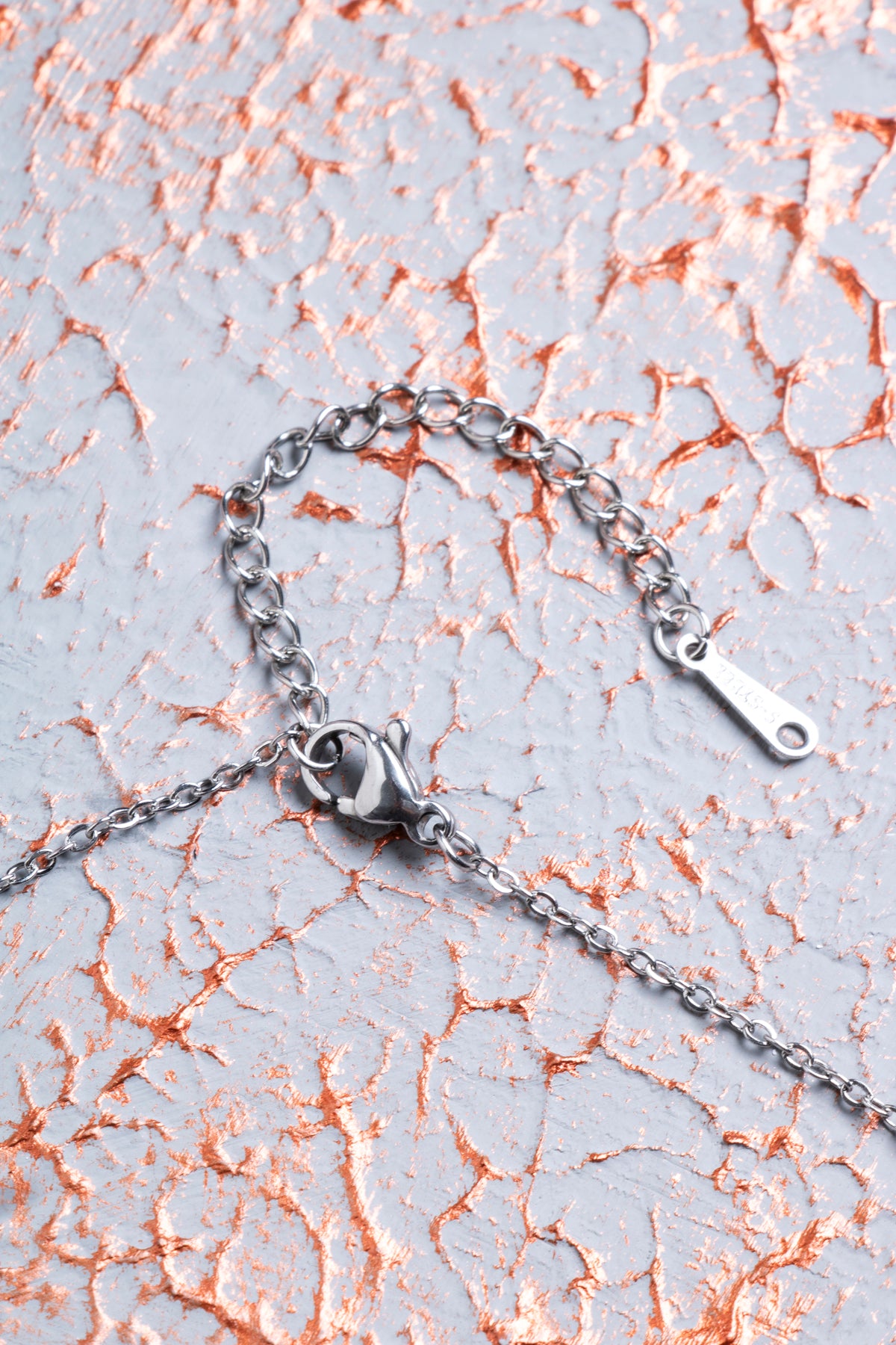 Kaplan Gözü Zincirli Esans Şişesi Kolye