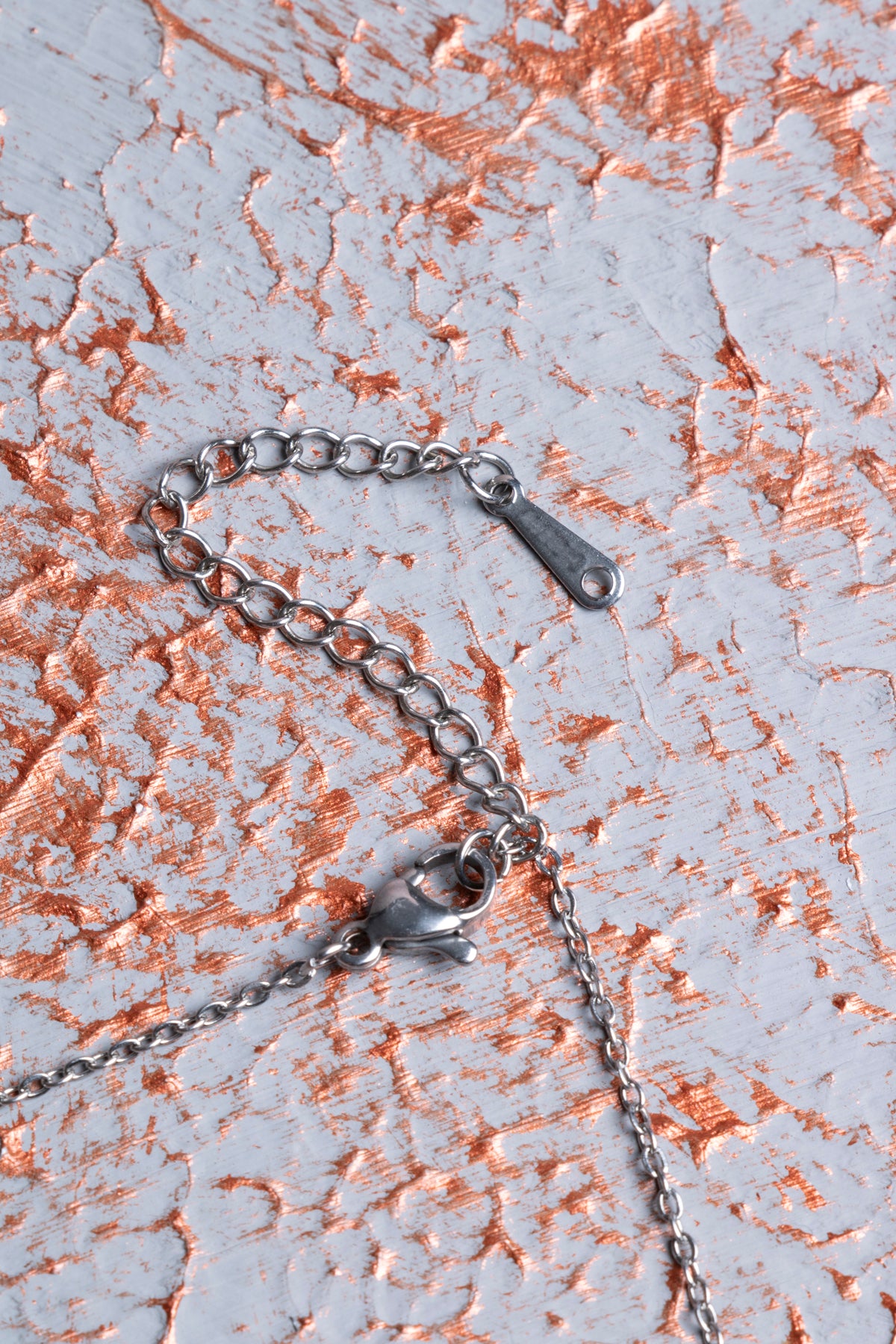 Kaplan Gözü Doğal Taş Zincirli Kalp Esans Şişesi Kolye