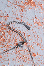 Kaplan Gözü Doğal Taş Zincirli Kalp Esans Şişesi Kolye