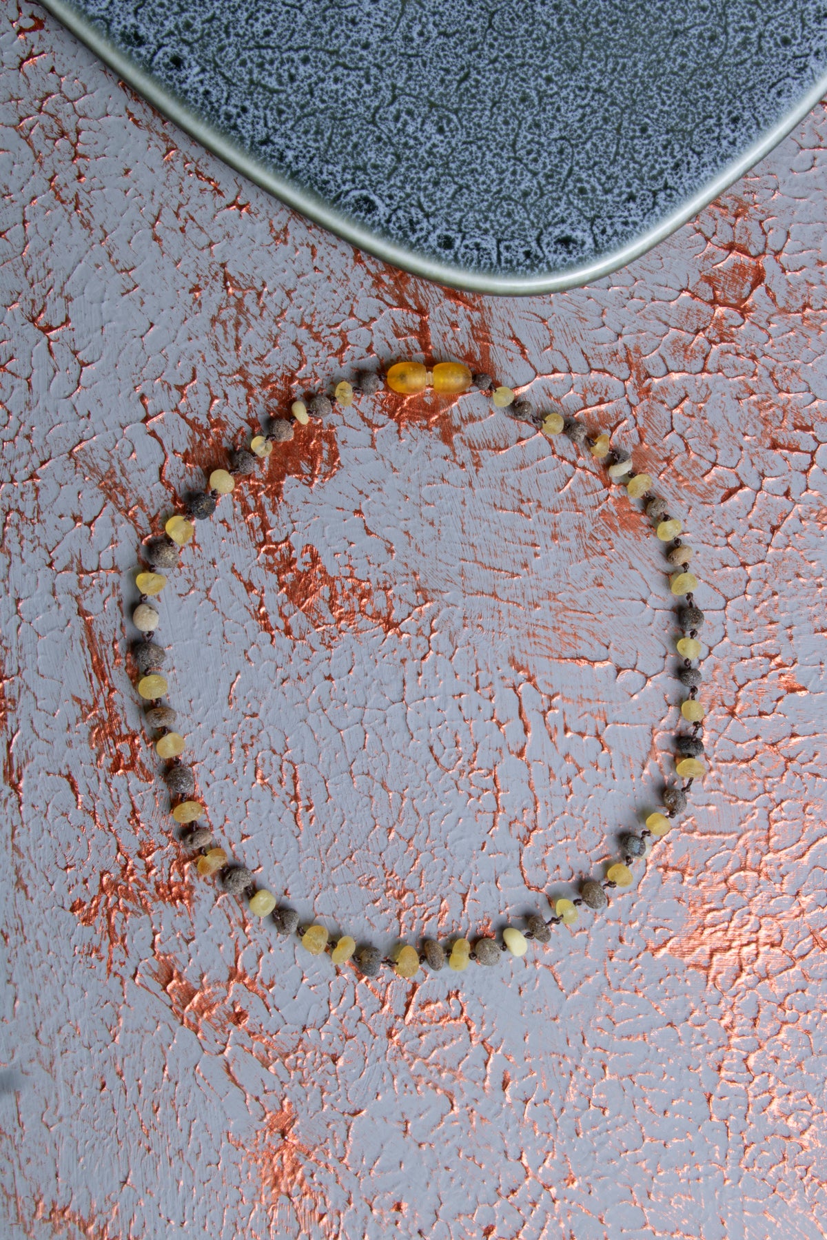 Mat Çocuk Kehribar Kolye