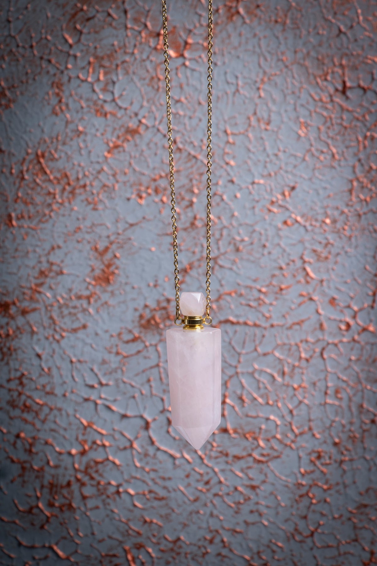 Pembe Kuvars Altın Rengi Kaplama Zincirli Esans Şişesi Kolye 2