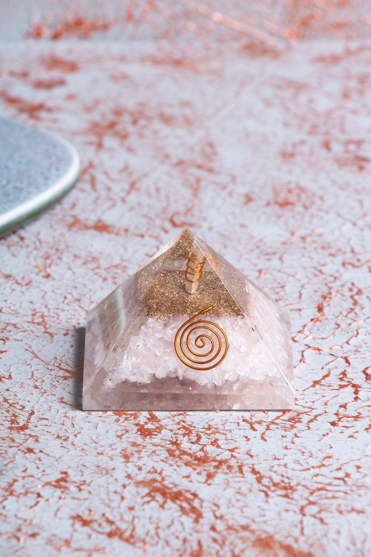 Pembe Kuvars Piramit 3