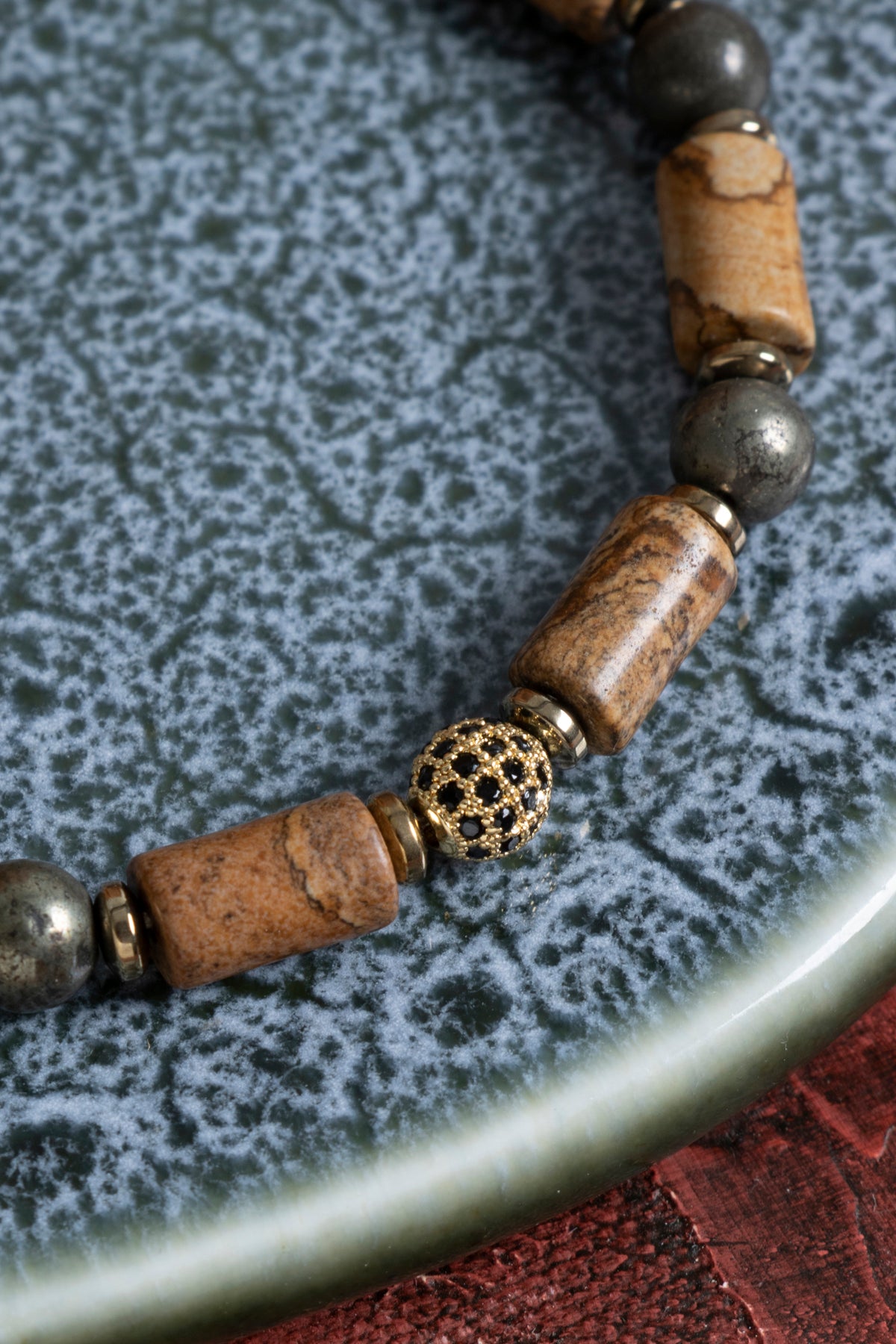 Sertfikalı Jasper &amp; Hematit &amp; Prit Doğal Taş Makrome Bileklik