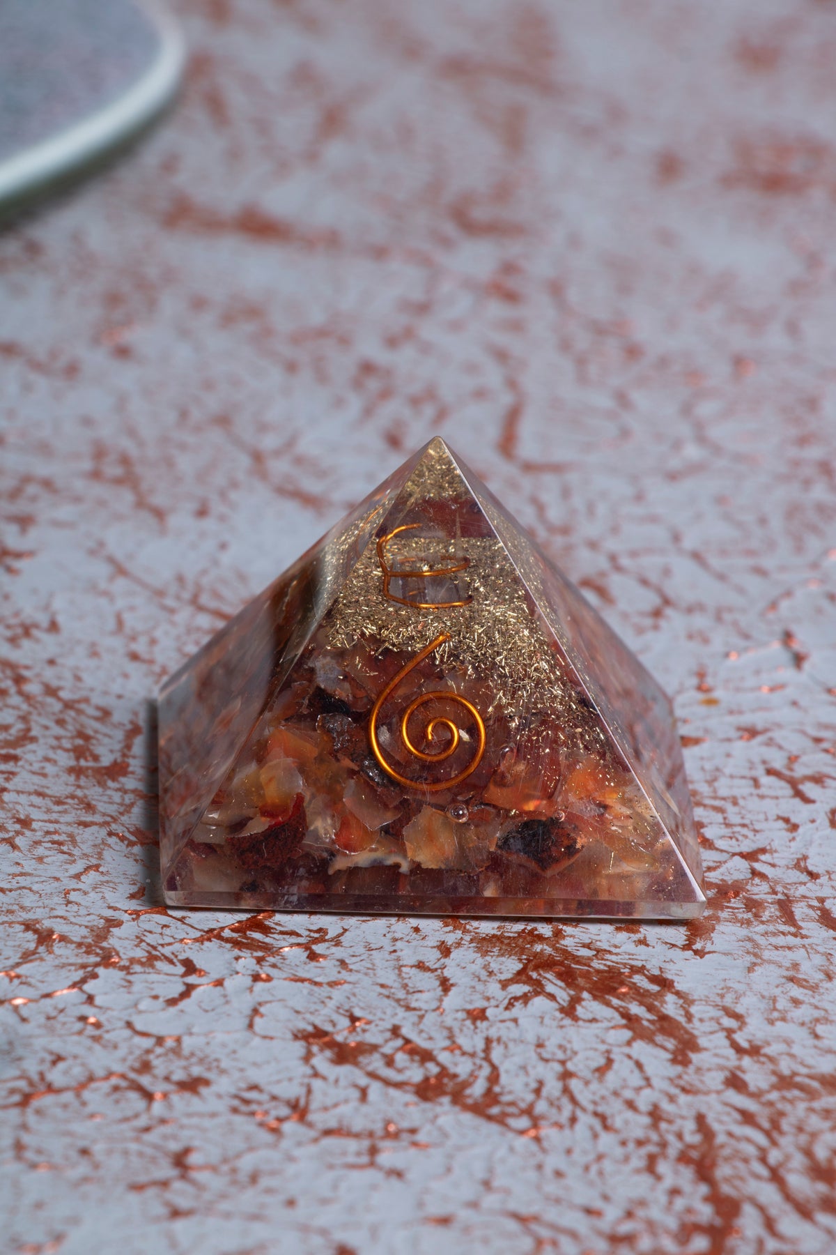 Sertifikalı Akik Piramit Obje