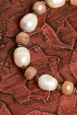 Sertifikalı Doğal Güneş Taşı, İnci ve Hematit Bileklik – Enerji, Zarafet ve Denge