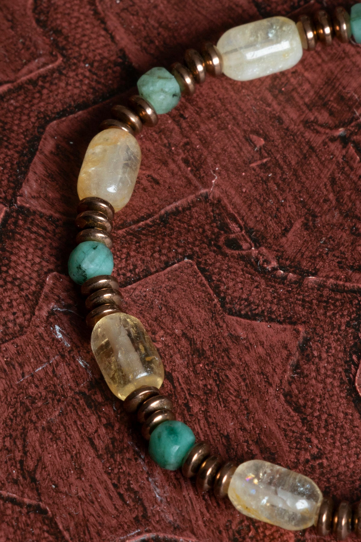 Sertifikalı Doğal Zümrüt, Topaz ve Hematit Bileklik – Saff Doğal Taş