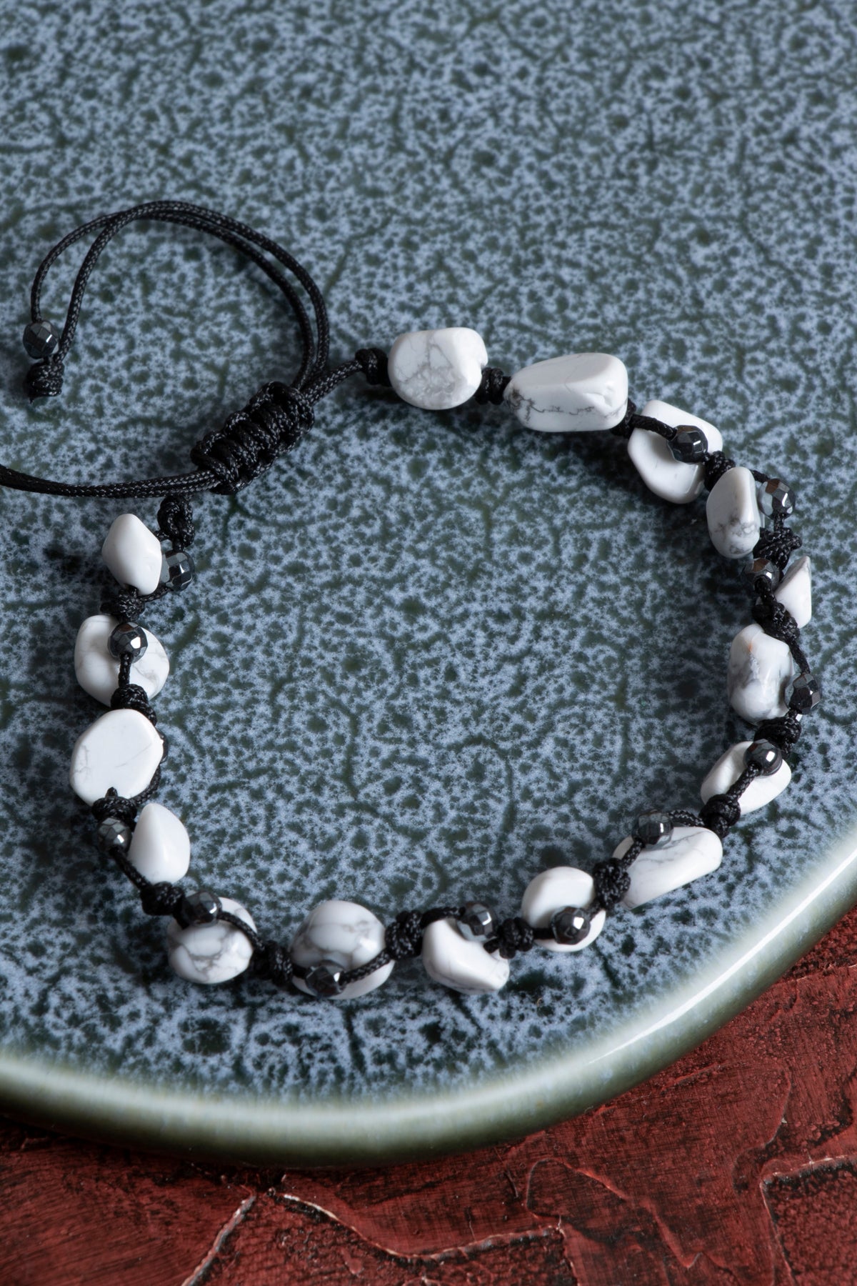 Sertifikalı Havlit &amp; Hamatit Doğal Taş Makrome Bileklik