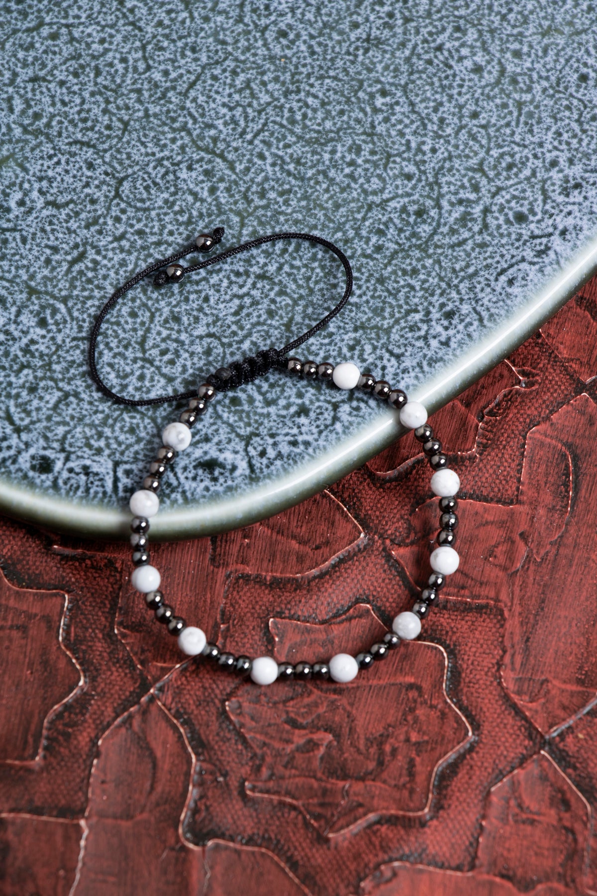 Sertifikalı Hematit &amp; Havlit Doğal Taş Makrome Bileklik