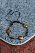 Sertifikalı Kaplan Gözü &amp; Hematit Doğal Taşlı Makrome Bileklik