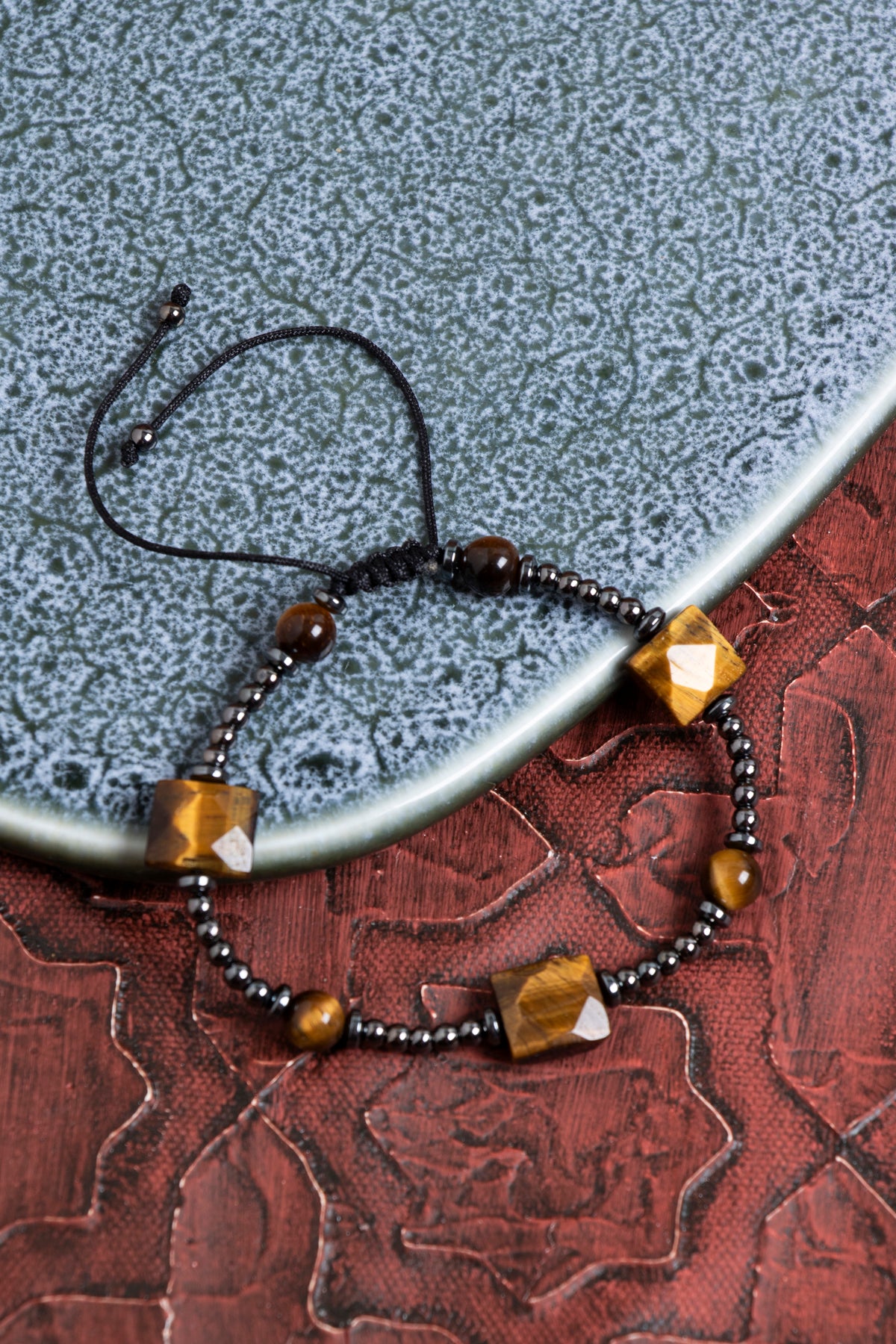 Sertifikalı Kaplan Gözü &amp; Hematit Doğal Taşlı Makrome Bileklik