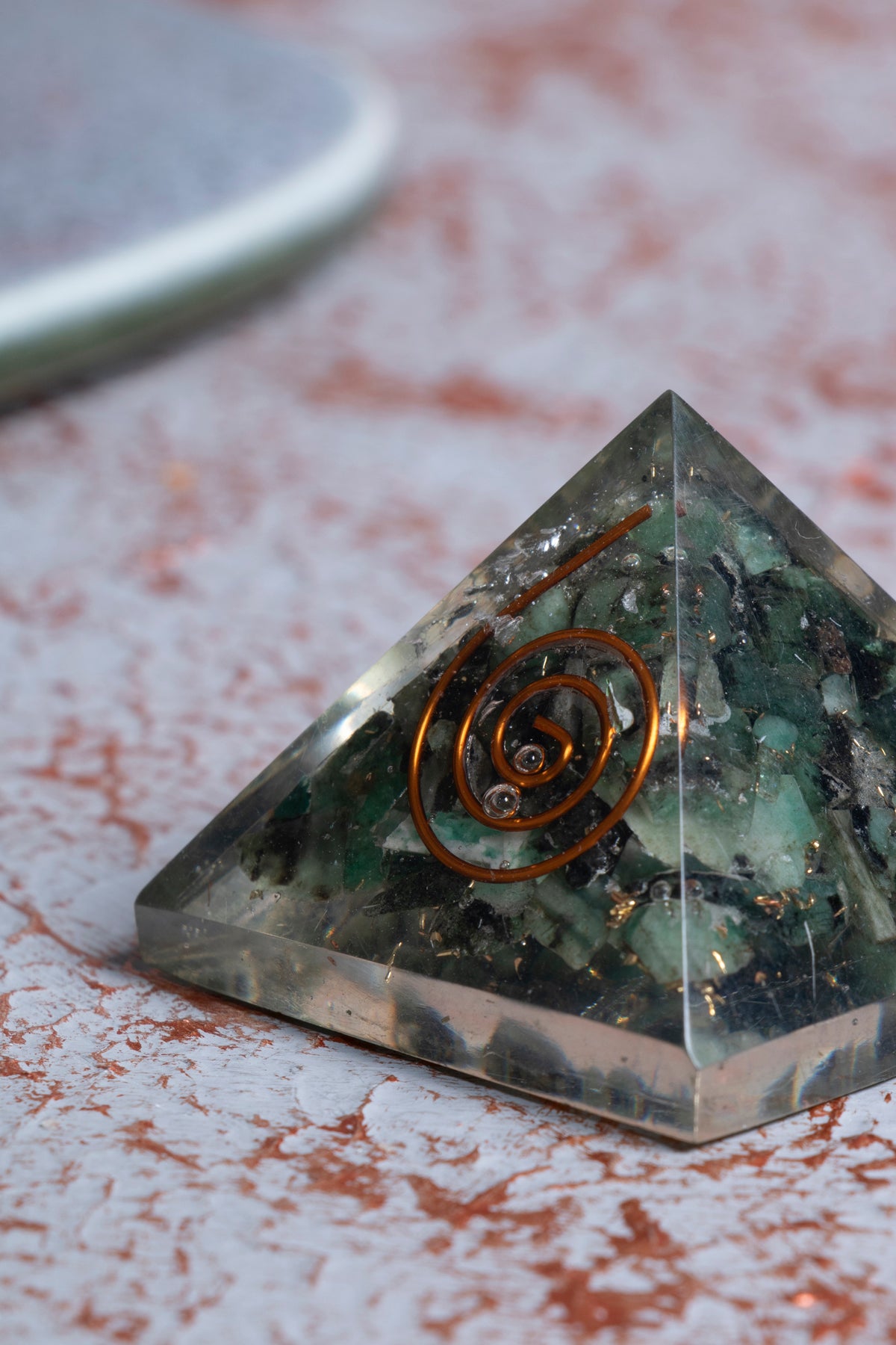 Sertifikalı Zümrüt Piramit